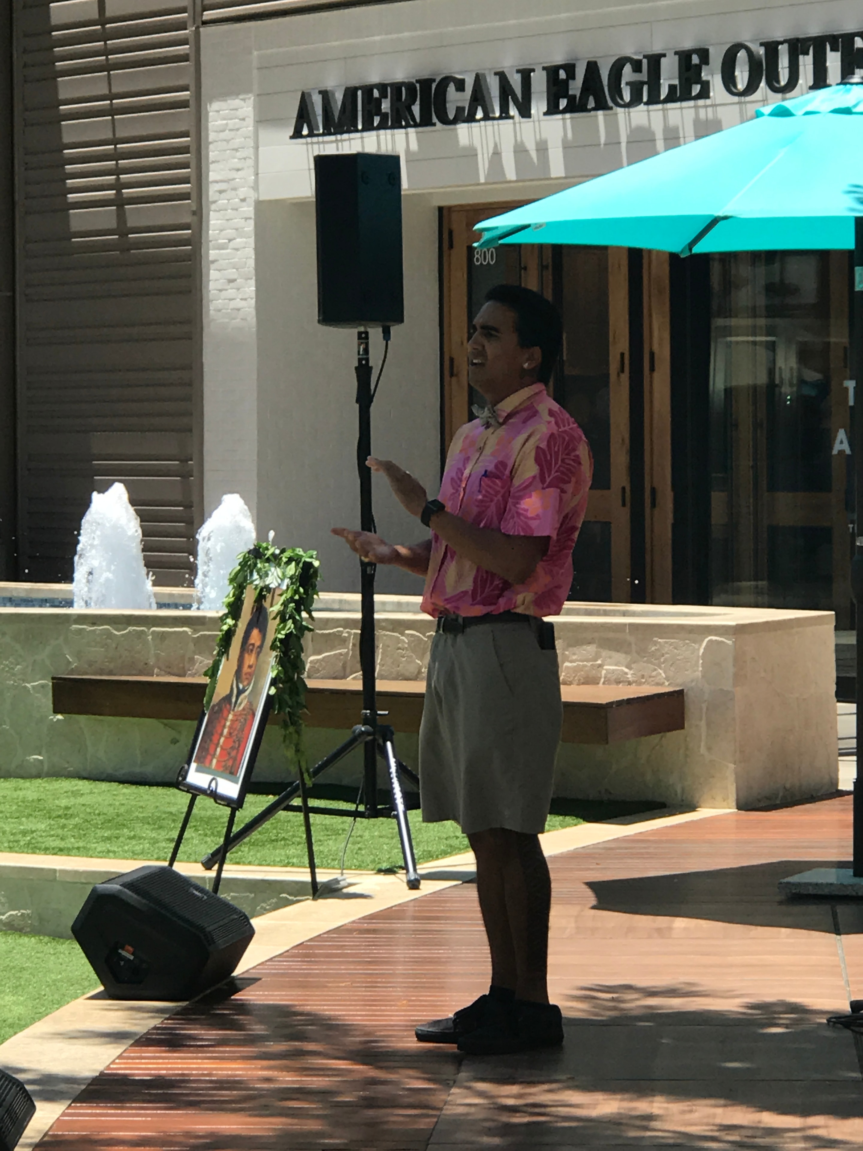 Man speaking at King Kamehameha II Day ceremony