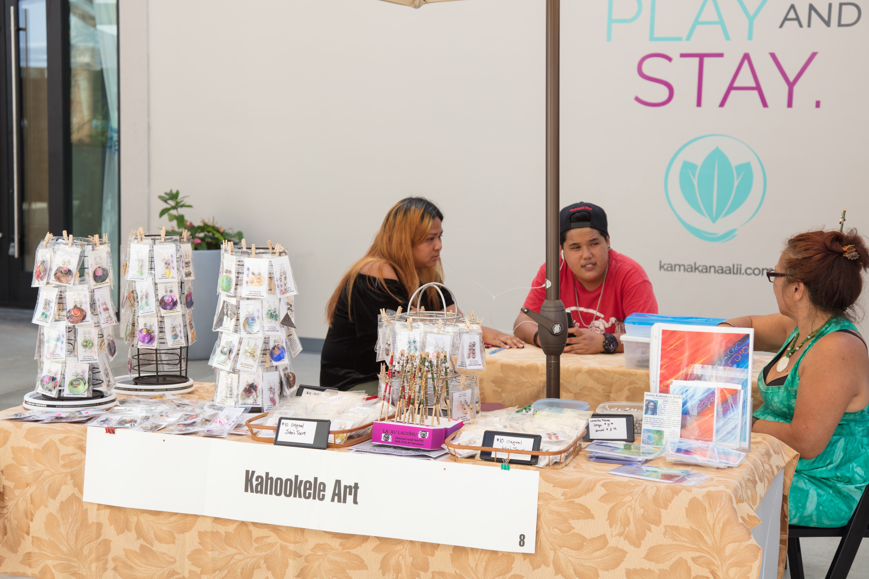 Kahookele art vendor booth display event